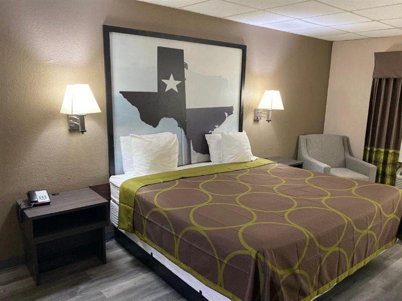 Super 8 By Wyndham Gainesville Tx Esterno foto