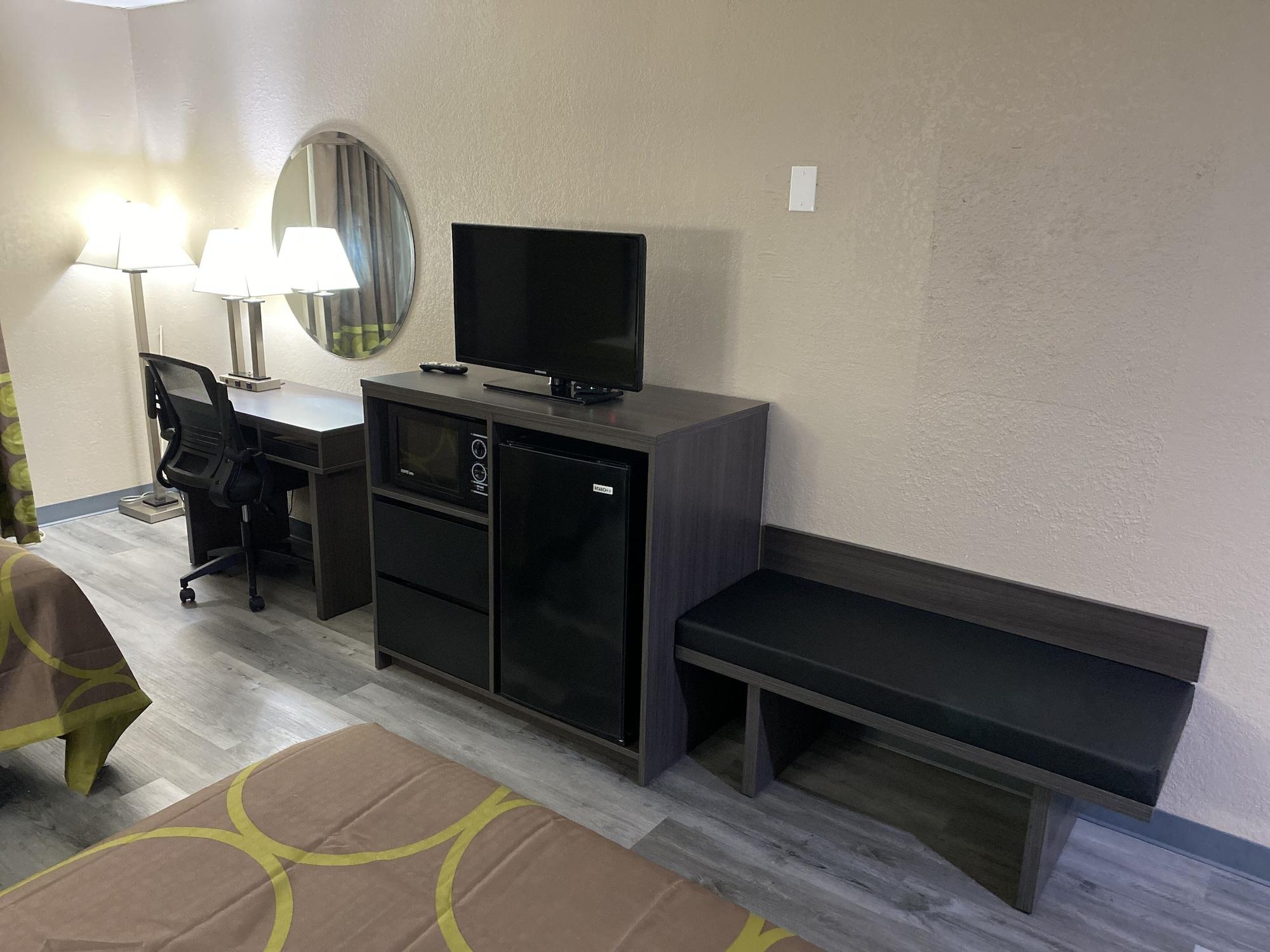 Super 8 By Wyndham Gainesville Tx Esterno foto