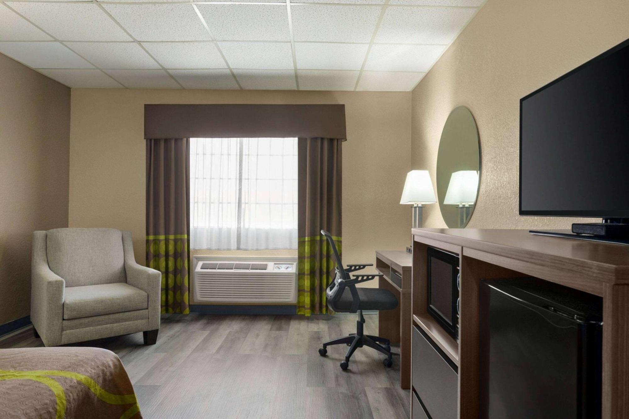 Super 8 By Wyndham Gainesville Tx Esterno foto